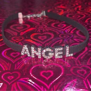 Angel choker 🖤